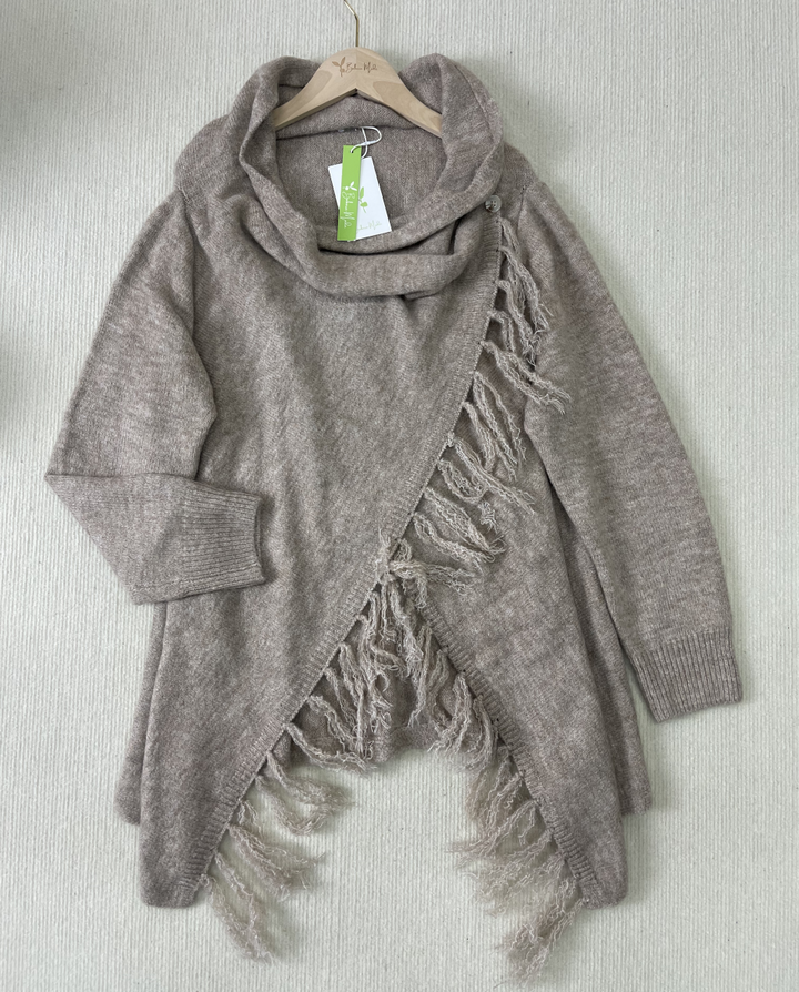 Drune | Pullover Mit Fransen Und V-Ausschnitt Design