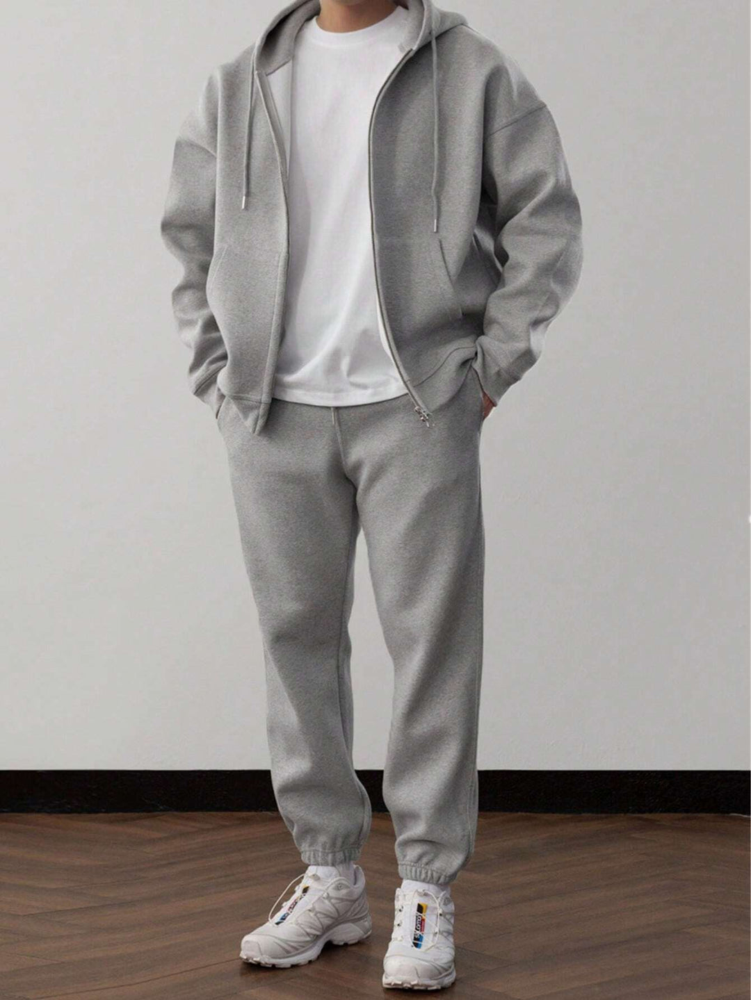 Drune | Unifarbener Kapuzenpulli und Hose für Herren