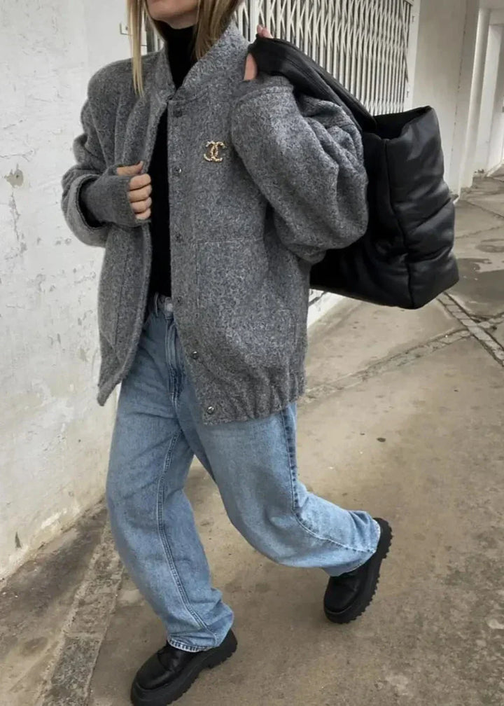 Drune | Klassische Bouclé Bomberjacke