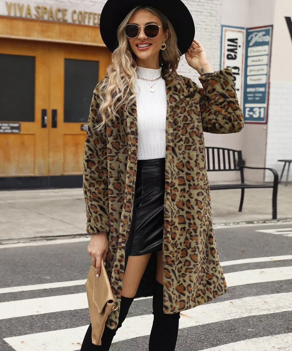 Drune | Plüschjacke mit Leopardenmuster