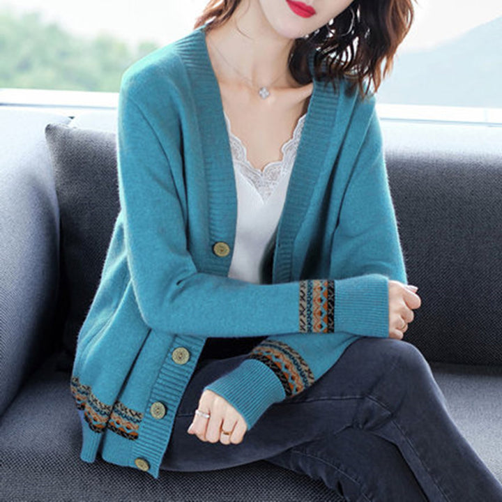 Damen Strickjacke mit eleganten Knopfdetails und modischer Häkelbordüre Drune