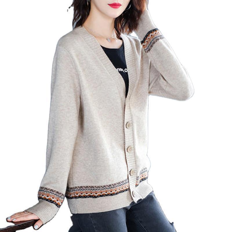 Damen Strickjacke mit eleganten Knopfdetails und modischer Häkelbordüre Drune