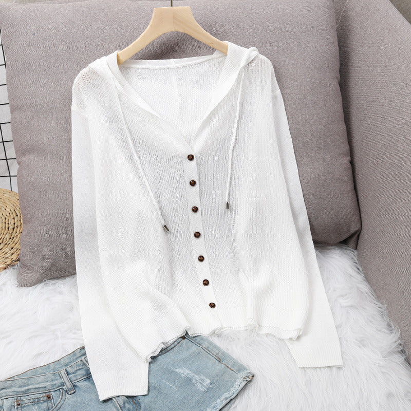 Damen Strickjacke mit Kapuze und eleganten Holzknöpfen Drune