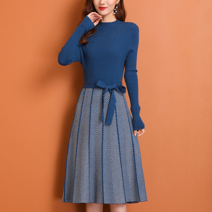 Damen Strickkleid mit strukturierter Oberseite und fließendem Rock Drune