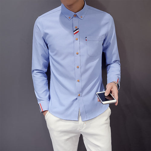 Herren nan tailliertes Button-Down-Hemd mit dezentem Tricolour-Besatz und bügelleichter Baumwollstretchqualität Drune