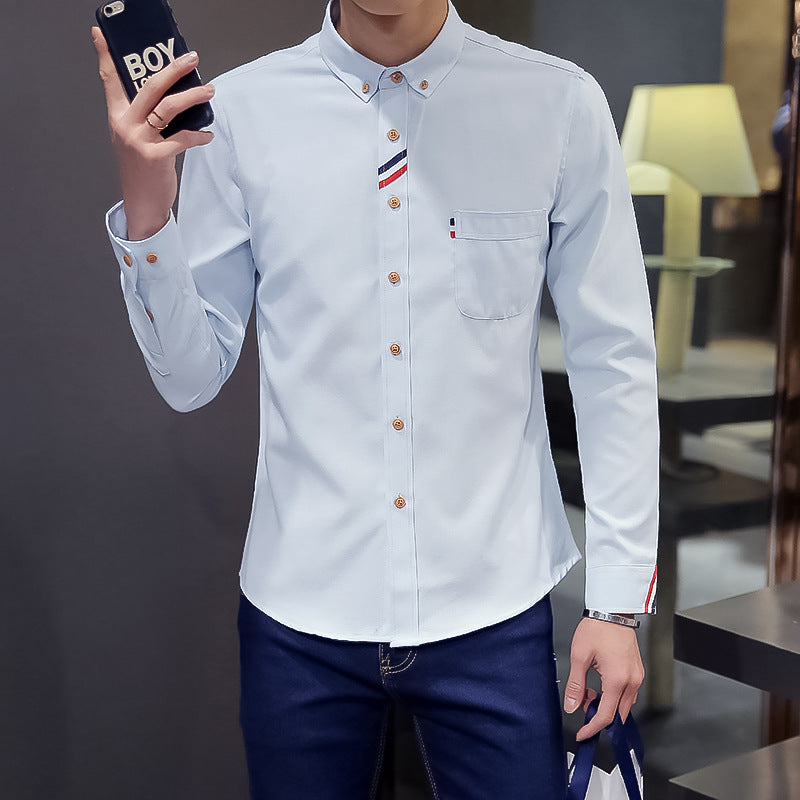 Herren nan tailliertes Button-Down-Hemd mit dezentem Tricolour-Besatz und bügelleichter Baumwollstretchqualität Drune