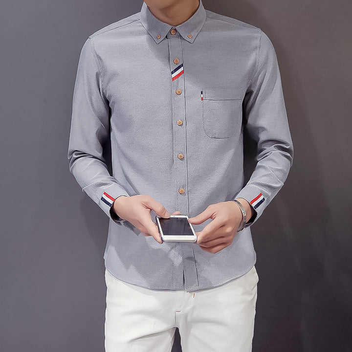 Herren nan tailliertes Button-Down-Hemd mit dezentem Tricolour-Besatz und bügelleichter Baumwollstretchqualität Drune