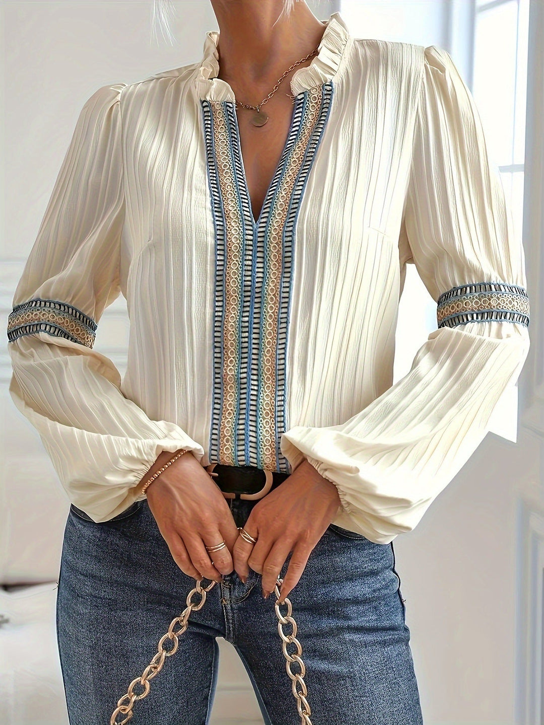 Drune Spitzen-Patchwork-Shirt mit V-Ausschnitt