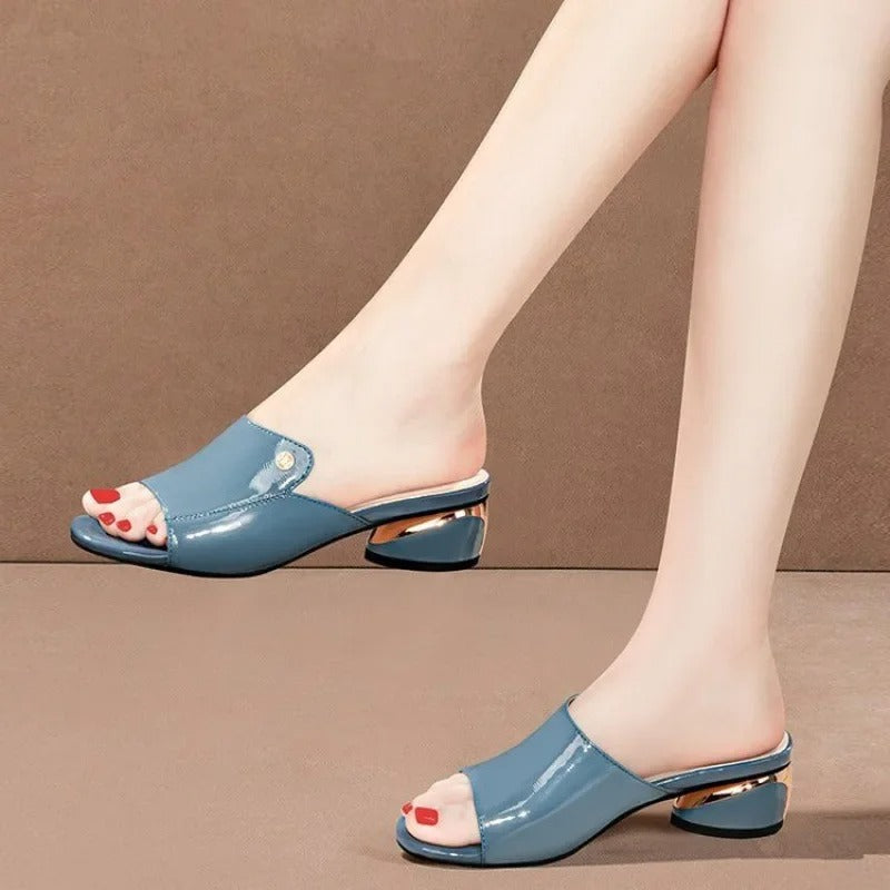 Drune | Elegante Pantoletten mit Glänzendem Finish