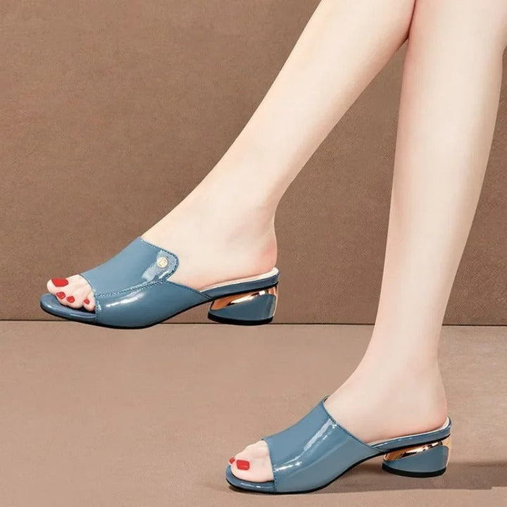 Drune | Elegante Pantoletten mit Glänzendem Finish
