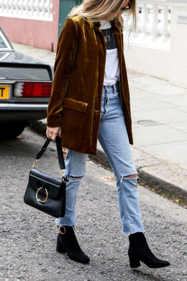 Drune samtblazer im streetstyle
