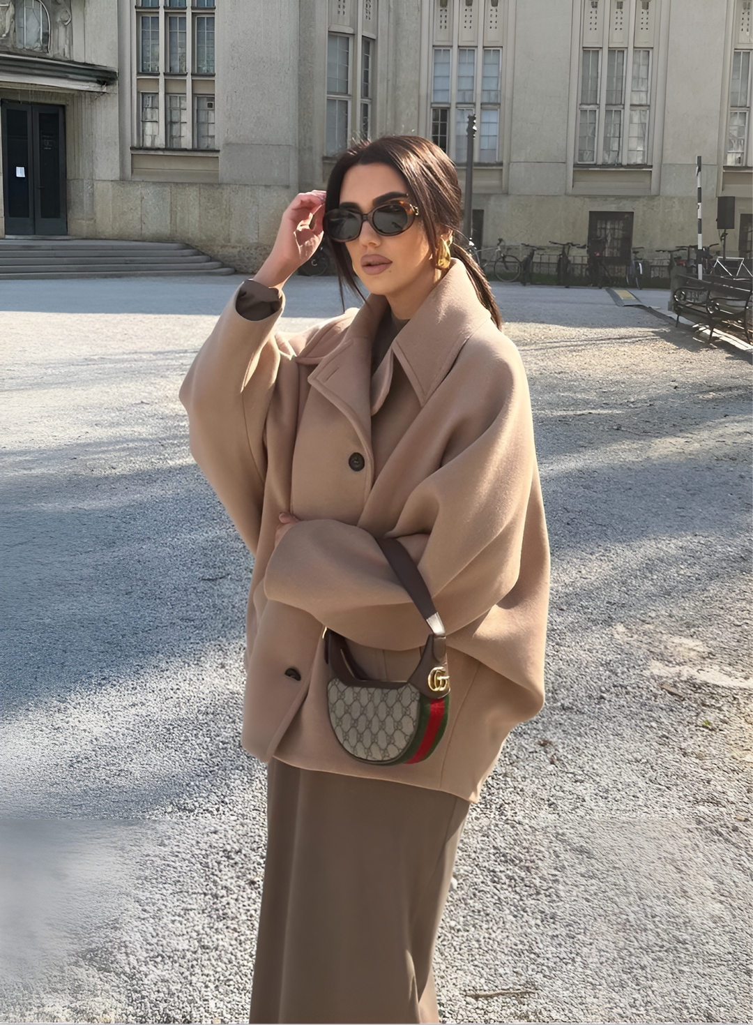 Drune | Elegantes Damen-Cape mit Knöpfen und Wollmischung