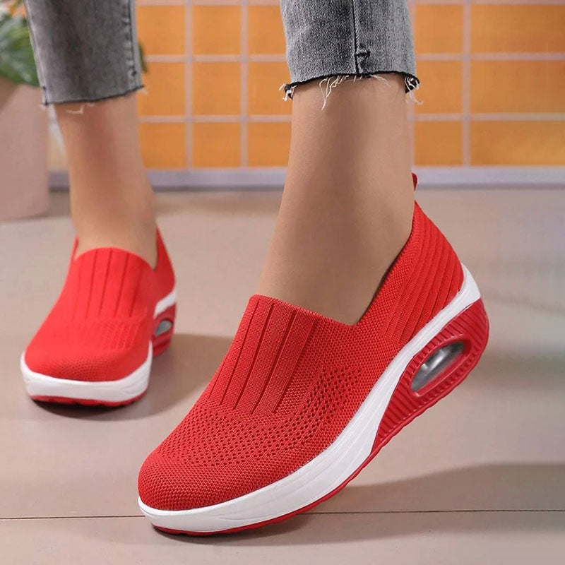 Drune | Atmungsaktive Slip on Sneaker Mit Ergonomischer Sohle Für Damen