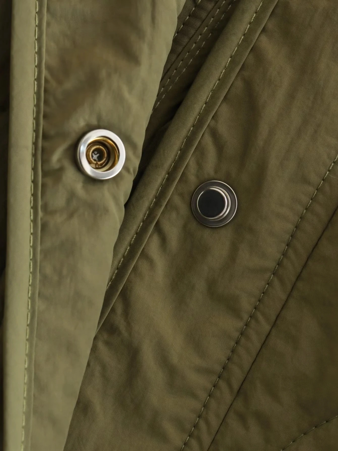 Drune | Gepolsterte Jacke Damen, Leichtes Übergröße Modell Mit Taschen, Knopfverschluss