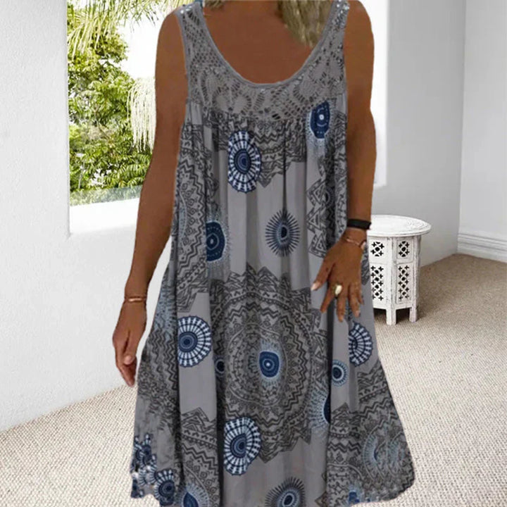 Drune | Ärmelloses Kleid mit Lebendigem Boho-Print