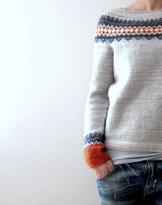 Drune - Grauer Pullover im Boho-Stil