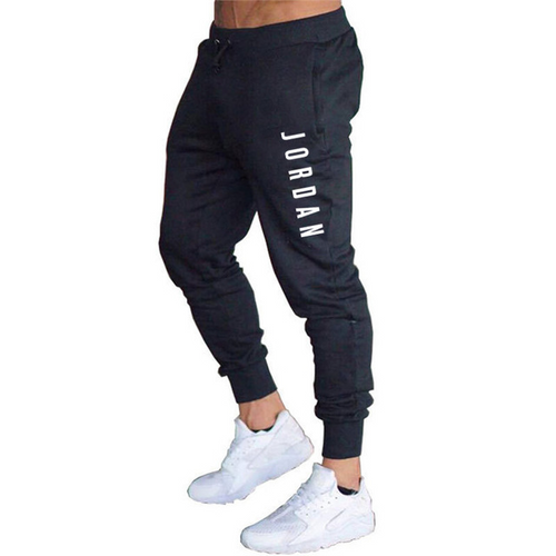Drune | Jogginghose mit JORDAN Print - Sporthose im Slim Fit mit Bündchen & Kordelzug für Fitness, Streetwear & Freizeit