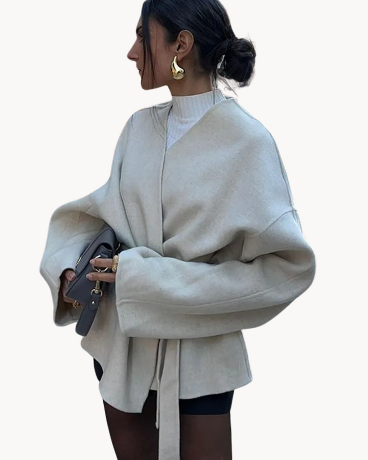 Drune | Taillierte Damenjacke mit Schickem Gürteldesign