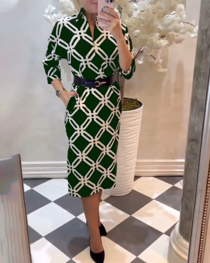 Drune | Kleid mit Geometrischem Print und Seitlichem Schlitz