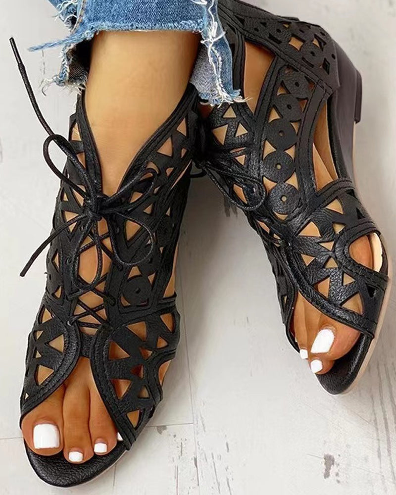 Drune | Flache Sandalen mit Cutouts für Frauen