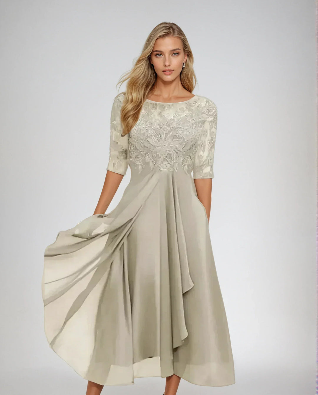 Drune | Anmutiges Detailliertes Fließendes Kleid