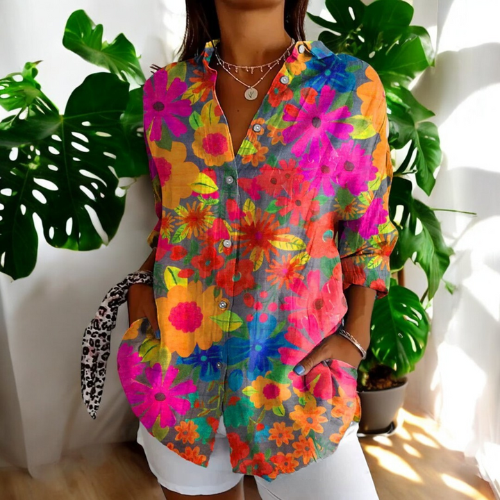 Drune | Lebhafte Bluse mit Blumenknöpfen für Damen