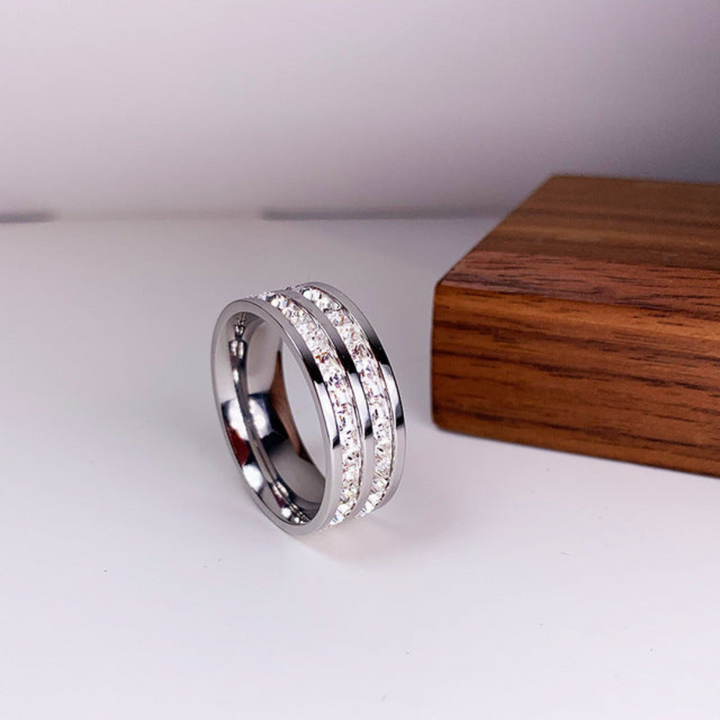 Drune | Eleganter Eingelegter Zirkonia Ring Gold