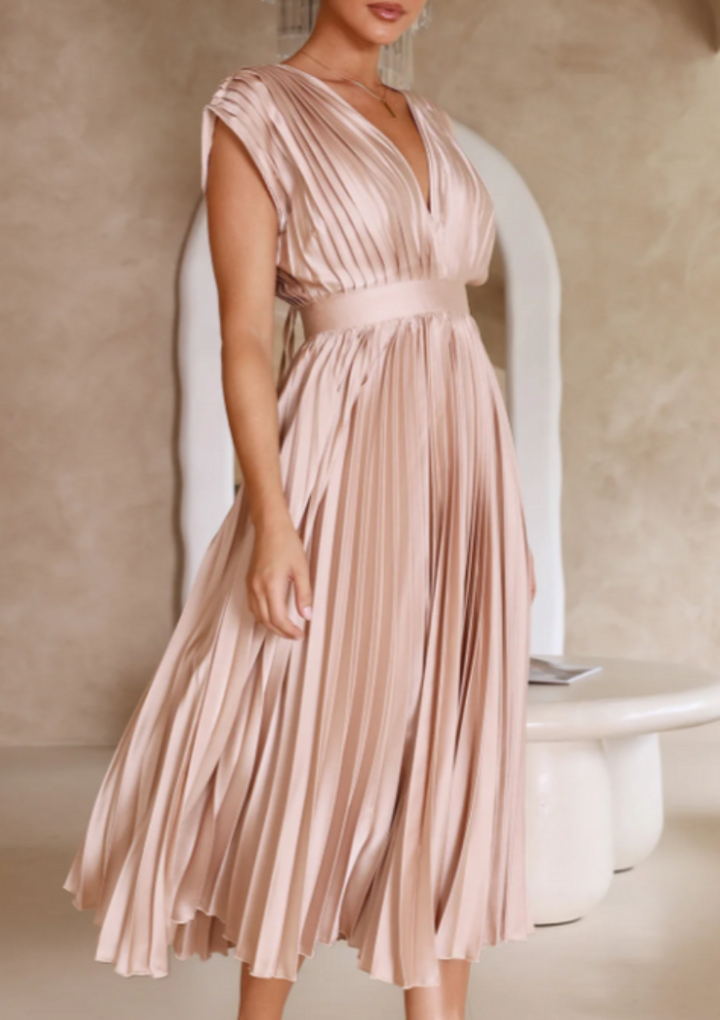 Drune | Elegantes Maxikleid Aus Leichtem Stoff