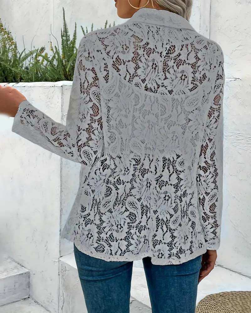 Drune | Eleganter, Einfarbiger Mantel mit Floralem Spitzenrevers