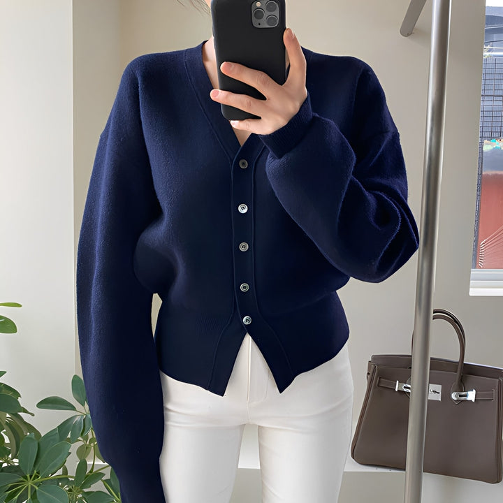 Drune | Klassische, locker gestrickte Strickjacke für Frauen
