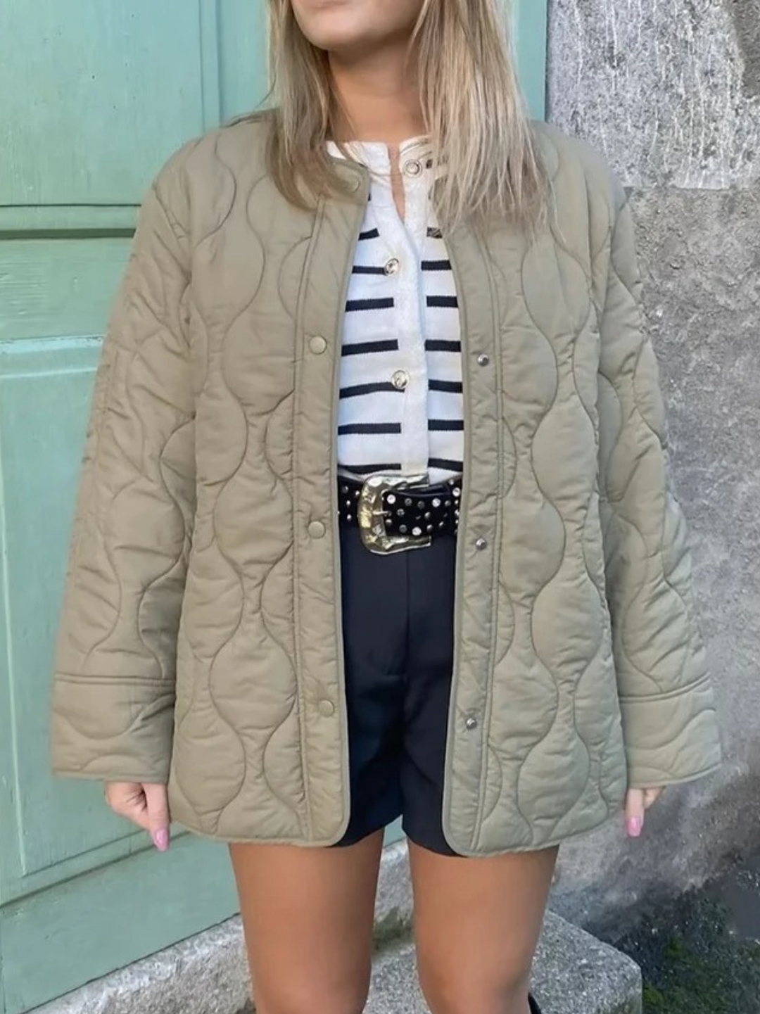 Drune | Gepolsterte Jacke Damen, Leichtes Übergröße Modell Mit Taschen, Knopfverschluss
