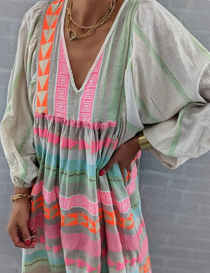 Drune | Maxi-Kleid mit Langen Ärmeln und V-Ausschnitt