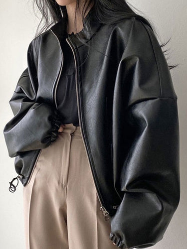 Drune | Schwarze Jacke mit Kordelzug und Kragen