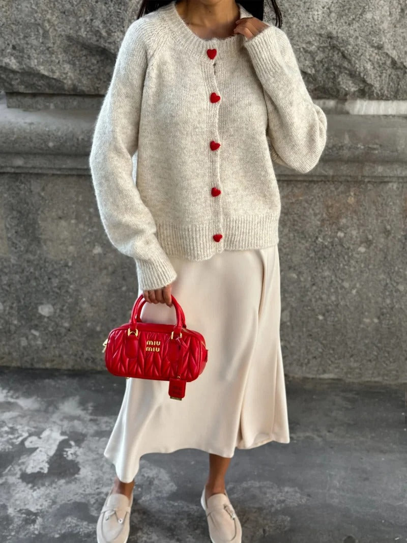 Drune | Kuschelige Strickjacke mit Herzknöpfen