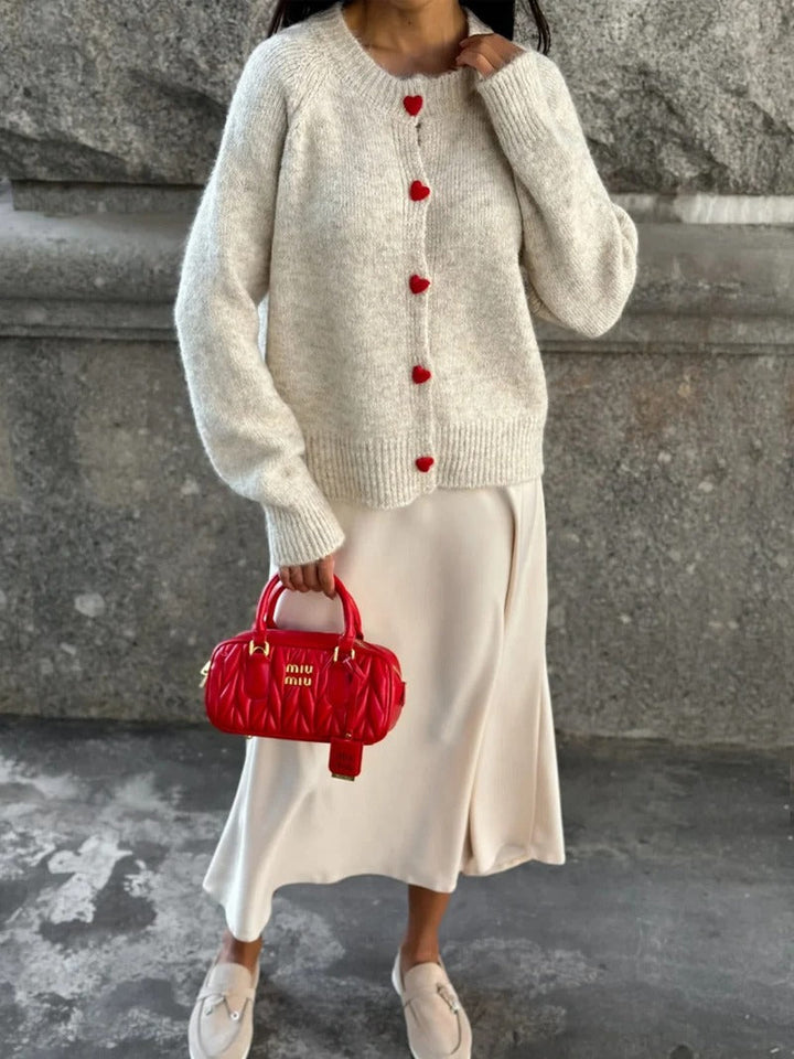 Drune | Kuschelige Strickjacke mit Herzknöpfen