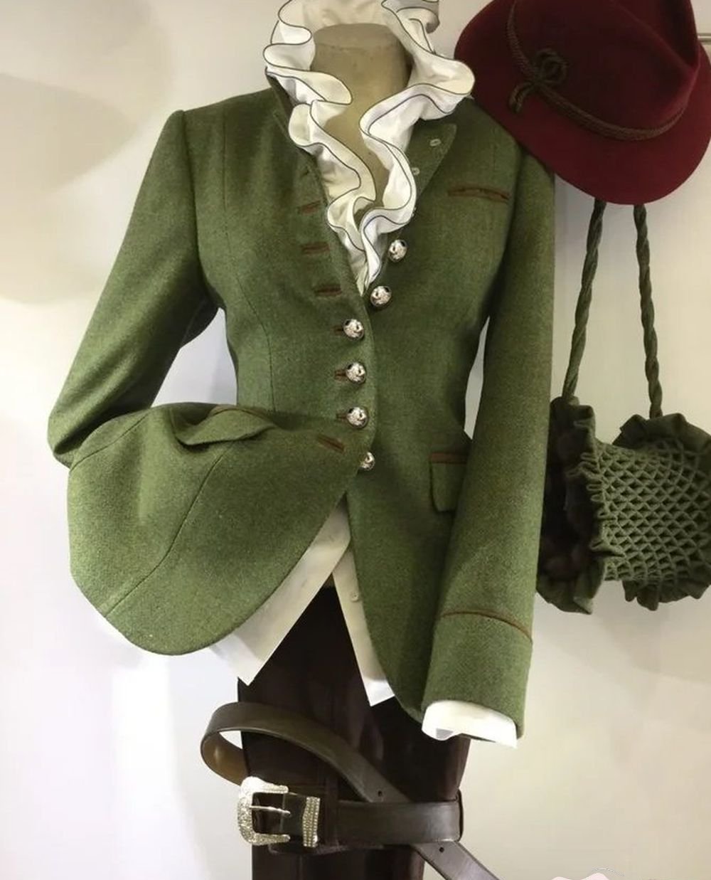 Drune | Olivegrüne Langarmjacke mit Einsätzen für Damen