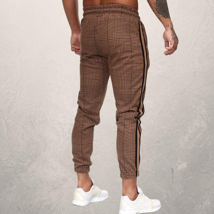 Drune | Jogginghose Slim Fit Elastischer Bund Mit Kordelzug Strukturiertes Material Seitenstreifen
