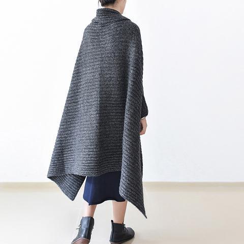 Drune | wintergrauer Strickpullover wollene Cardigans Übergrößen Cape warme Mäntel