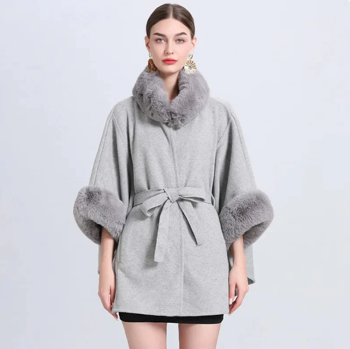 Drune | Winter Cape Mantel