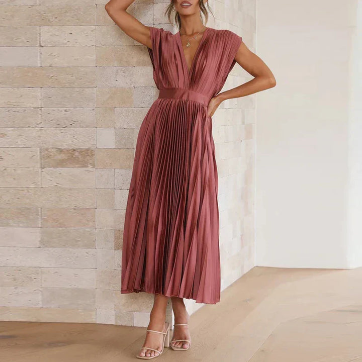 Drune | Elegante Maxi Kleid Mit V-ausschnitt Und Falten