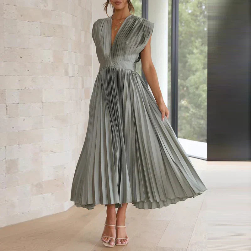 Drune | Elegante Maxi Kleid Mit V-ausschnitt Und Falten