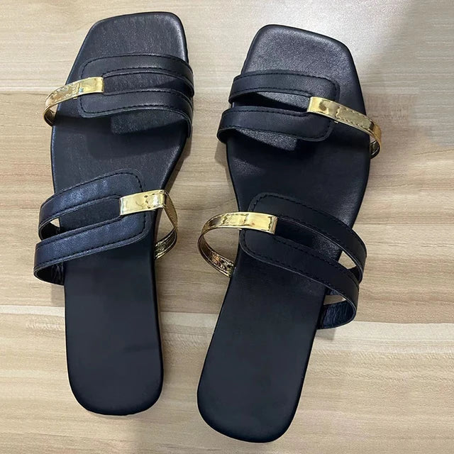 Drune - stylische flache Sandalen mit trendigem Design | Sandalen mit mehreren Riemen über dem Fuß für Damen