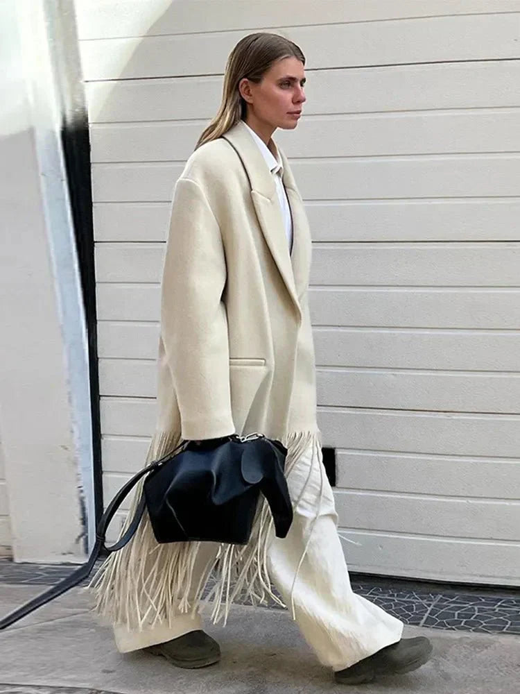 Drune | Eleganter und warmer Damenwollmantel mit Quastenfransen