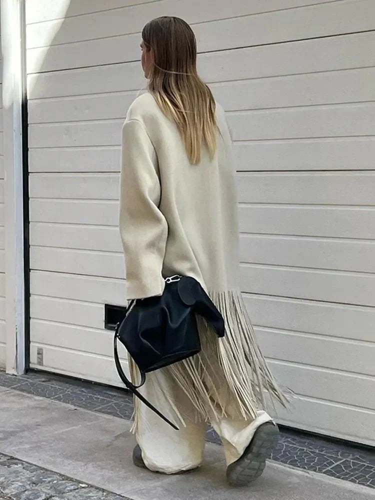 Drune | Eleganter und warmer Damenwollmantel mit Quastenfransen