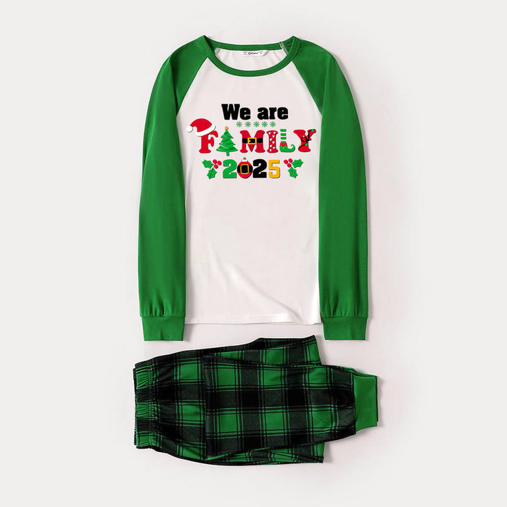 Drune | Weihnachten Wir sind Familie 2025 Buchstabenprint Grüner Rotator Cuff Top Mit Grün & Schwarz Karierten Familien passenden Pyjamas
