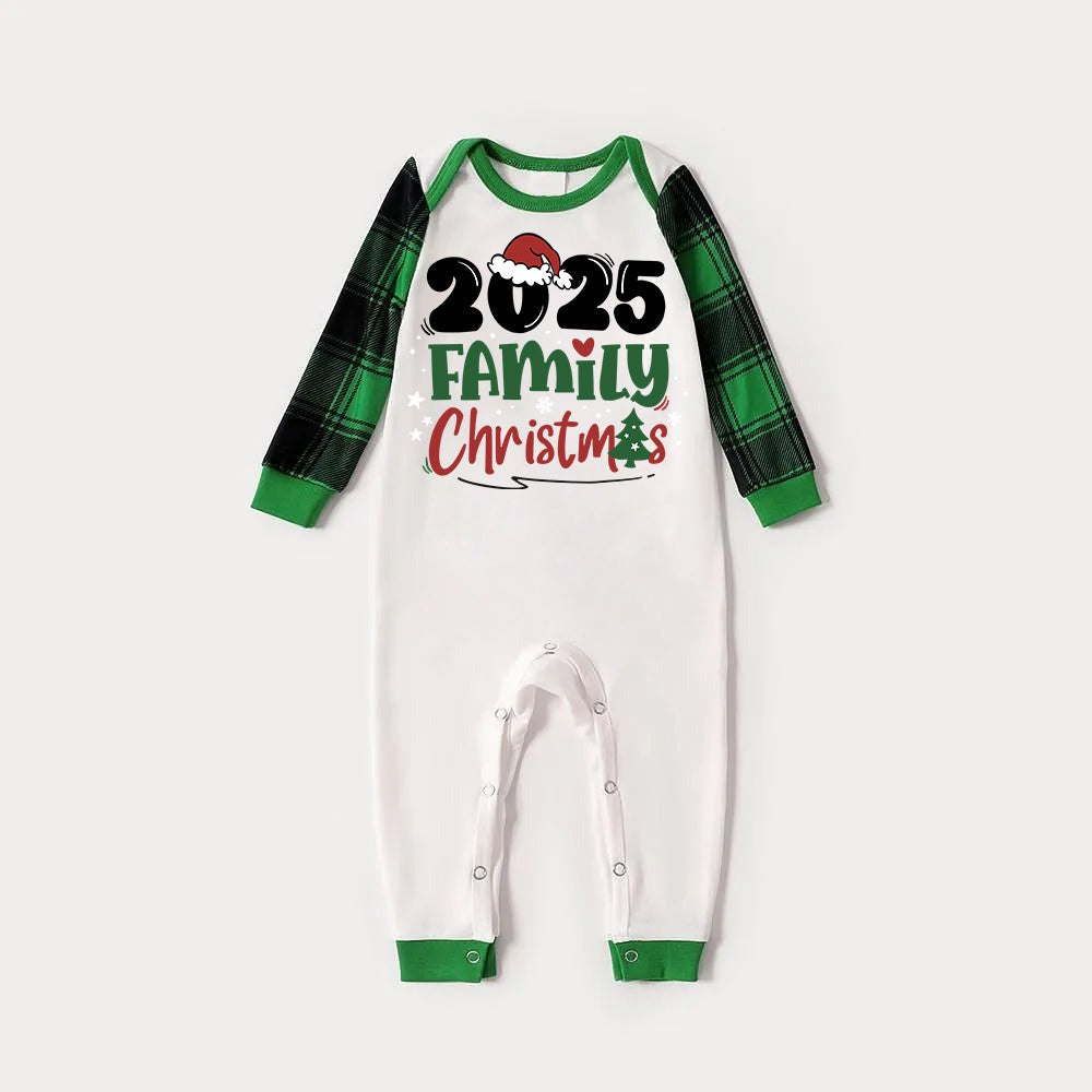 Drune | Santa Hut und Familie Weihnachten 2025 Druck Langarmoberteil mit grünem & schwarzem karierter Weihnachten passende Pyjamas