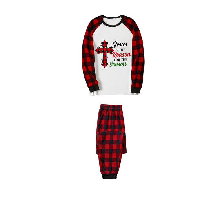 Drune | Rote und schwarze karierte Weihnachts-Pyjama-Set mit dem Slogan-Druck "Jesus ist der Grund für die Saison"