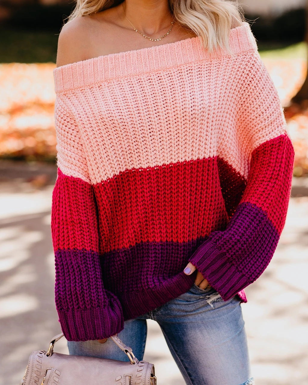 Damen lässiger Grobstrickpullover mit Off-Shoulder Design und dekorativer Farbkombination Drune