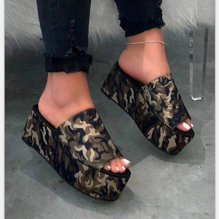 Damen nan Plateau-Mule mit Leopardenprint, offener Zehenpartie und gepolstertem Komfortfußbett Drune