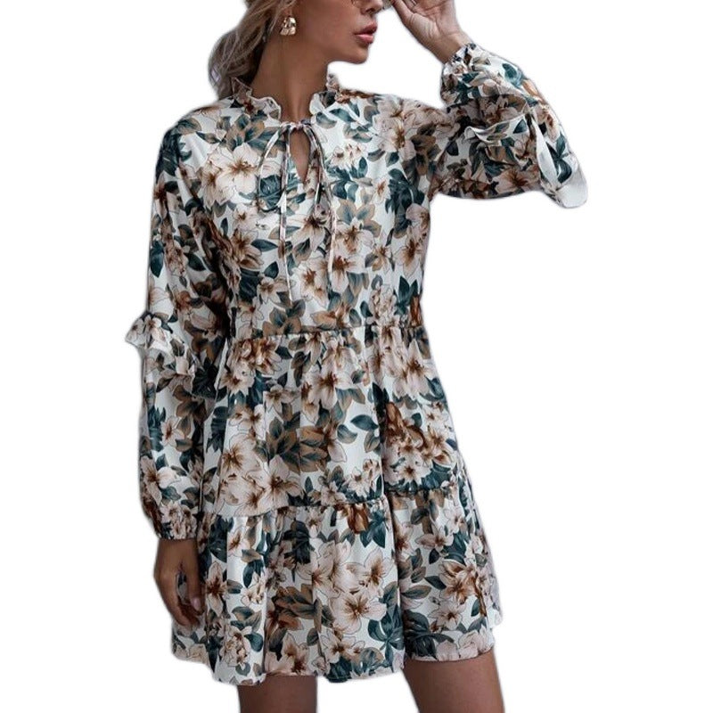 Damen luftiges Blumen-Midikleid mit Raffungen und verspieltem Ausschnitt Drune